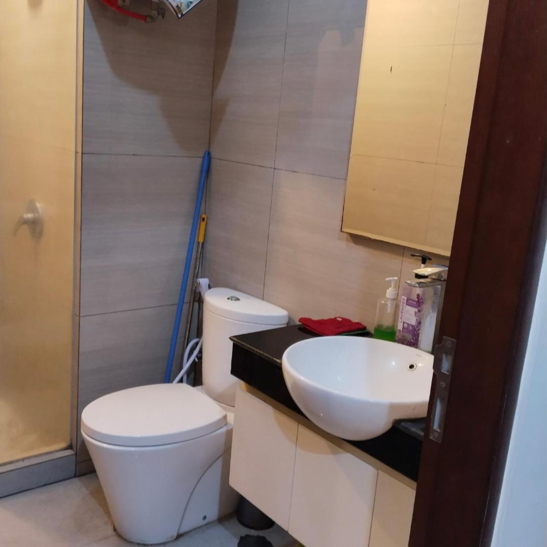 Santi Room For Rent Surabaya Esterno foto